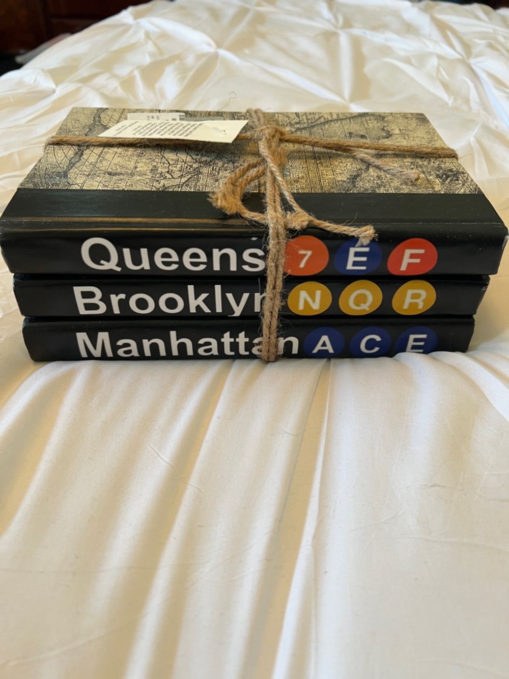 New York City Decorative Books